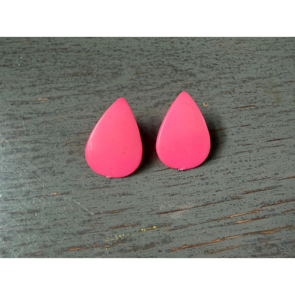 Vintage Hot Pink Teardrop Stud Earrings Glossy Pear Shape Pierced Jewelry